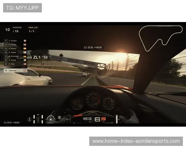 赛车弯道三连漂惊呆粉丝：极速激情的极致演绎