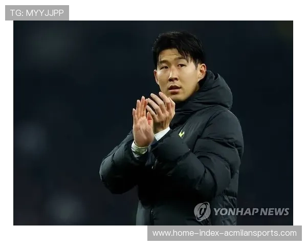 孙兴慜连续假动作晃倒对手，完成精彩传球——足球场上的艺术